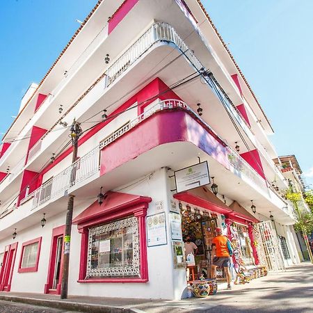 Suites Plaza Del Rio - Family Hotel Malecon Centro 푸에르토 발라타 외부 사진