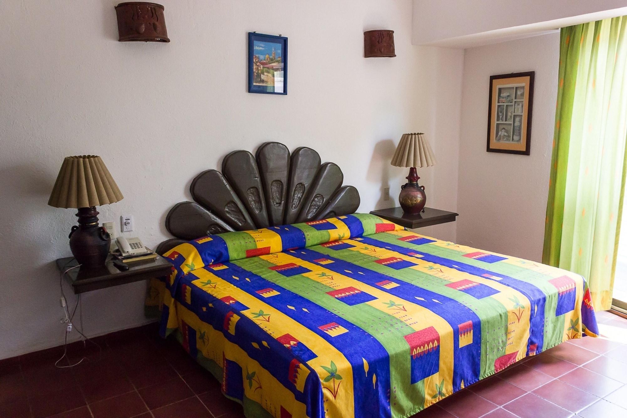 Suites Plaza Del Rio - Family Hotel Malecon Centro 푸에르토 발라타 외부 사진