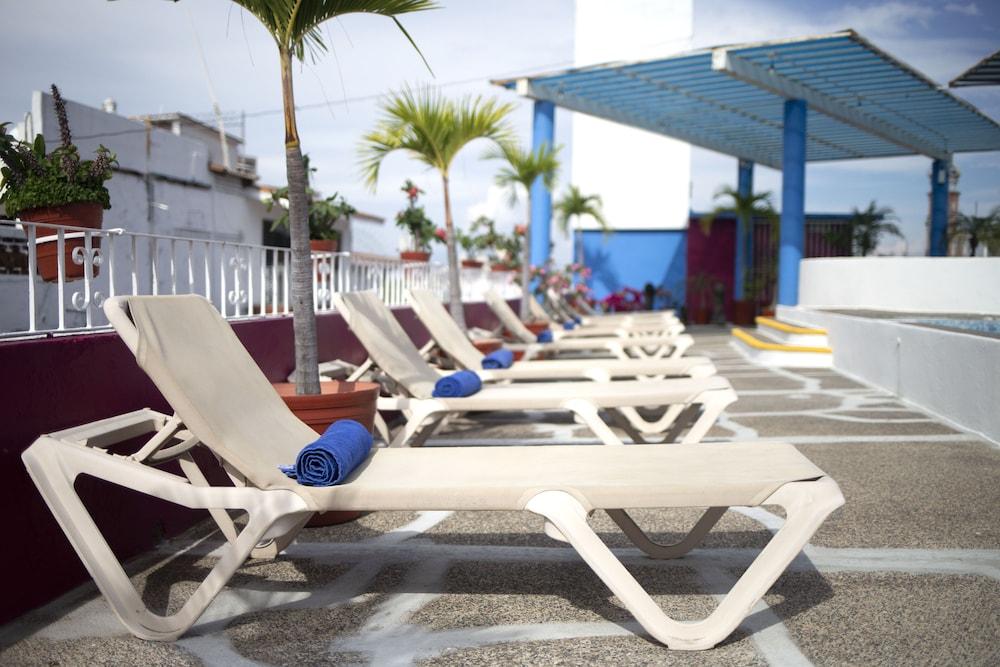Suites Plaza Del Rio - Family Hotel Malecon Centro 푸에르토 발라타 외부 사진
