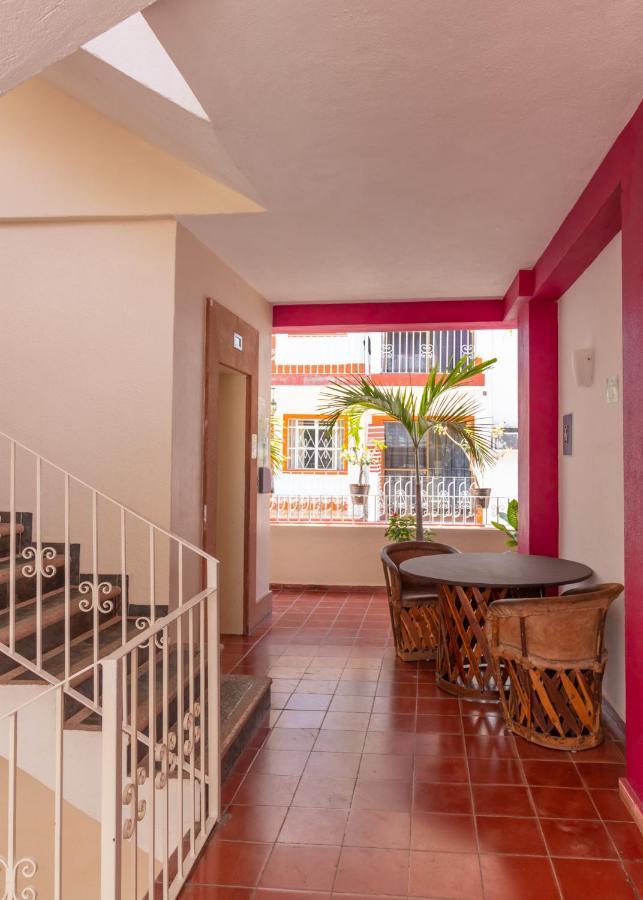 Suites Plaza Del Rio - Family Hotel Malecon Centro 푸에르토 발라타 외부 사진