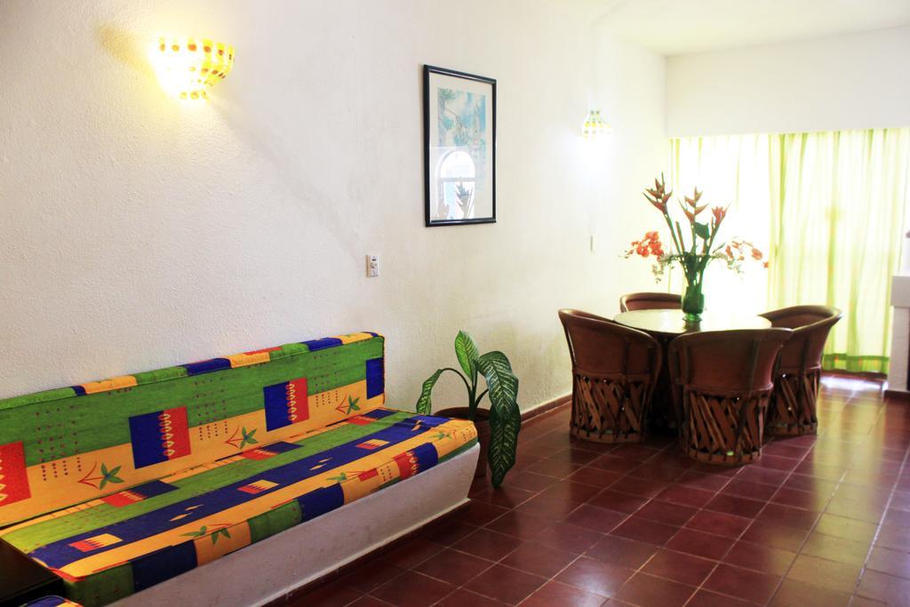 Suites Plaza Del Rio - Family Hotel Malecon Centro 푸에르토 발라타 외부 사진