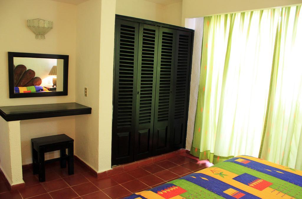 Suites Plaza Del Rio - Family Hotel Malecon Centro 푸에르토 발라타 외부 사진
